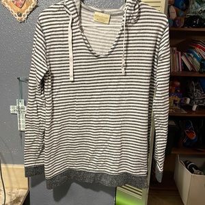 Womenswear pull over